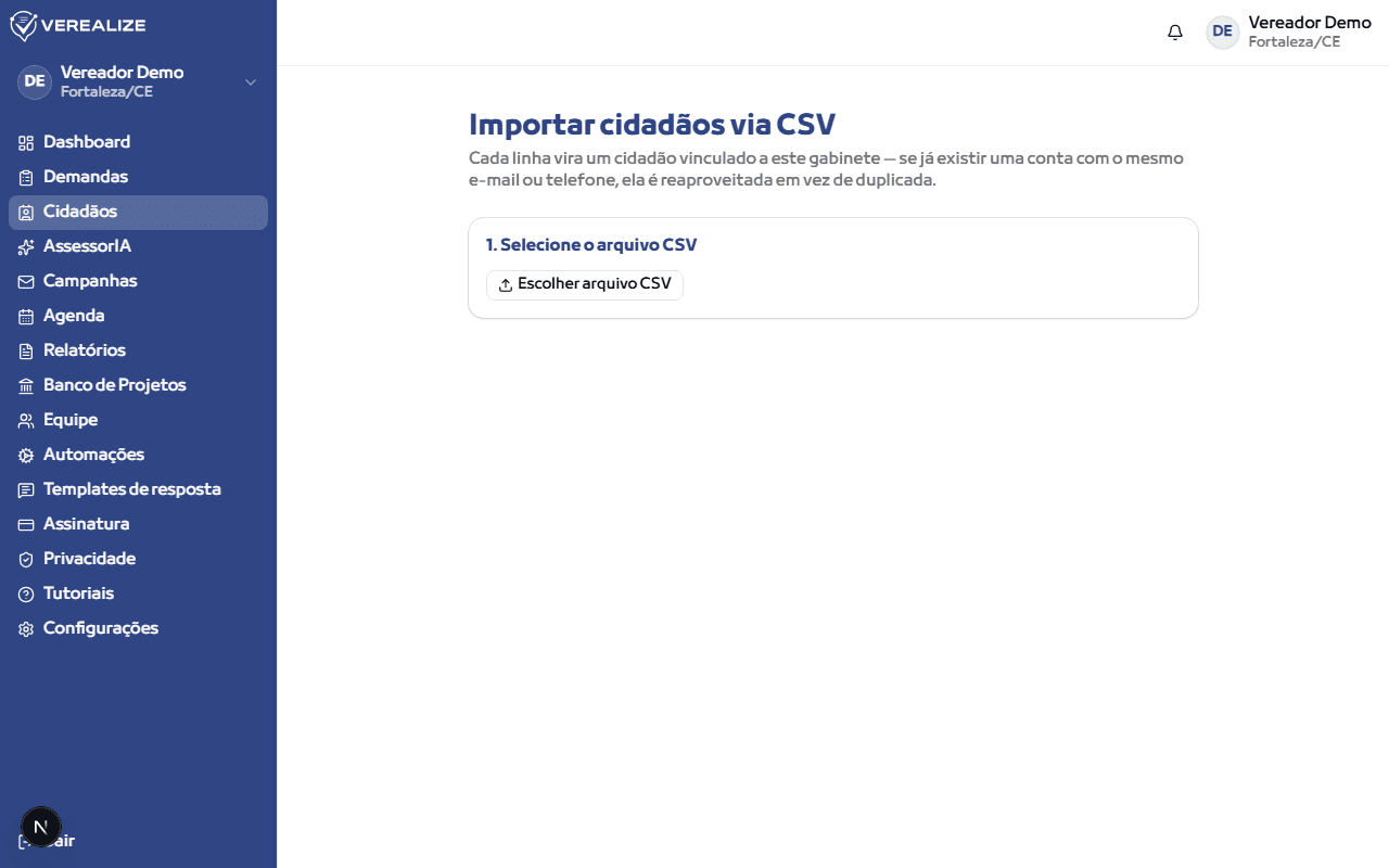Acesse "Cidadãos" → "Importar CSV"